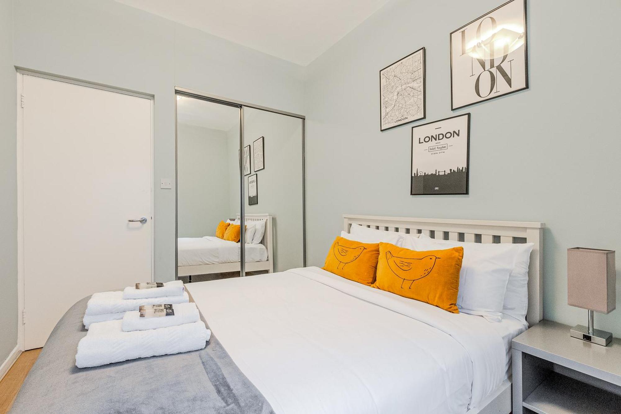 Stunning Central 2Br Flat Btw Soho & Covent Garden London Exterior photo